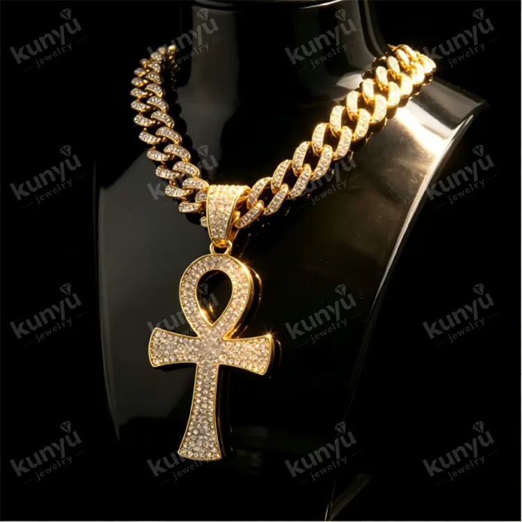 Loket Hip Hop Bersalut Emas Loket Hip Hop Bersalut Emas